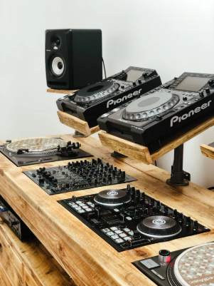 DJBooth